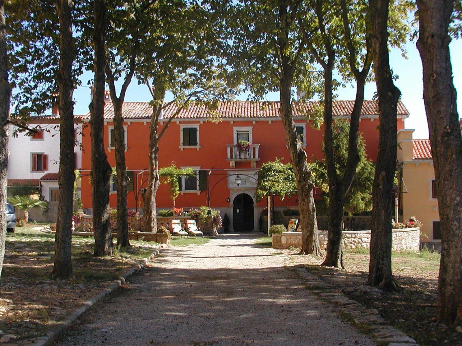 Lazzarini Battiala Apartmán